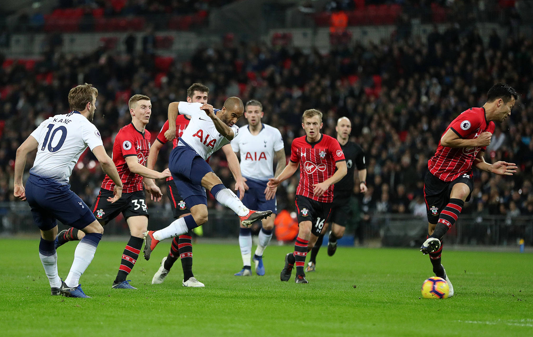 出浓厚的兴 出浓厚的兴